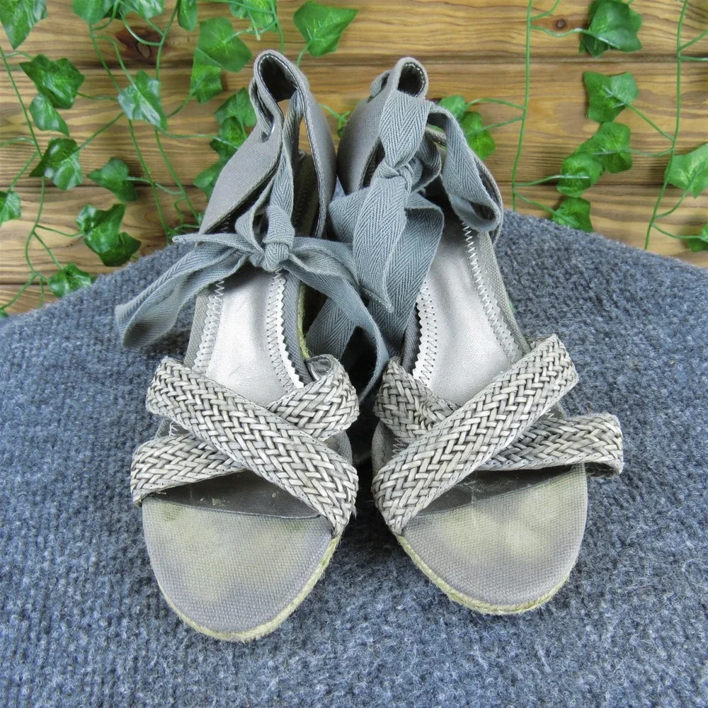 Anne Klein Women  Ankle Strap Taupe Fabric Sz‎ 6 Medium Gently Used 2025